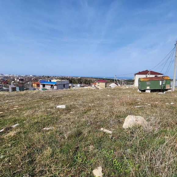 Участок в продажу