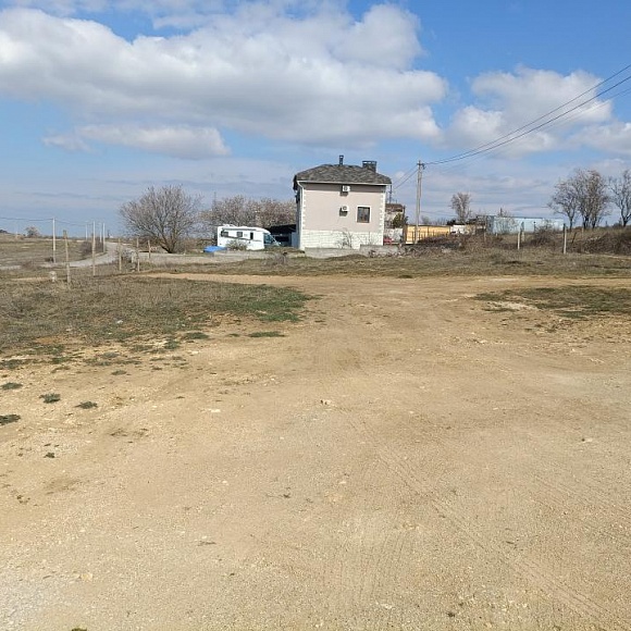 Участок в продажу